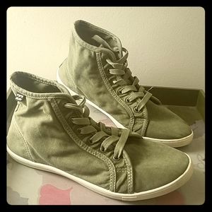 EUC Billabong High Tops ☆ Size 7